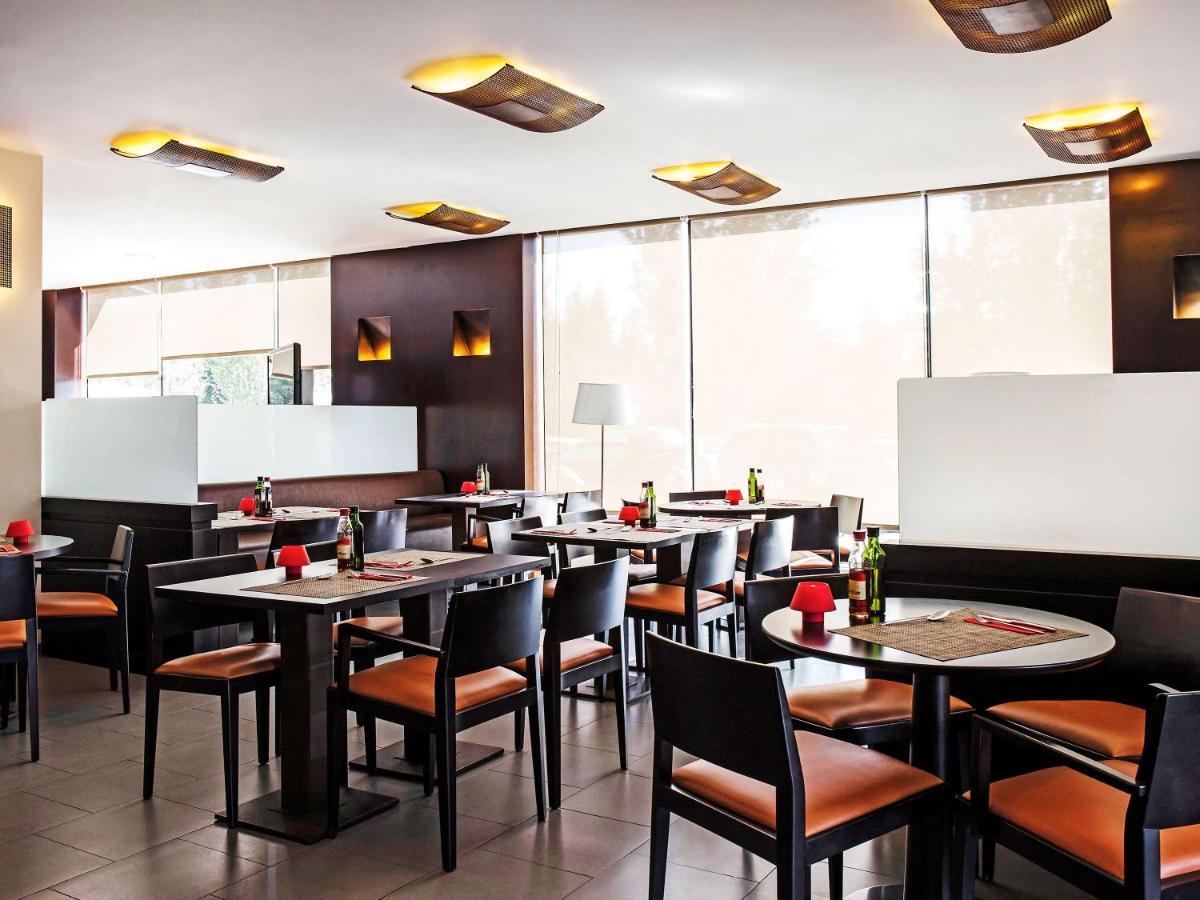 Ibis Barcelona Molins De Rei Hotel Ngoại thất bức ảnh